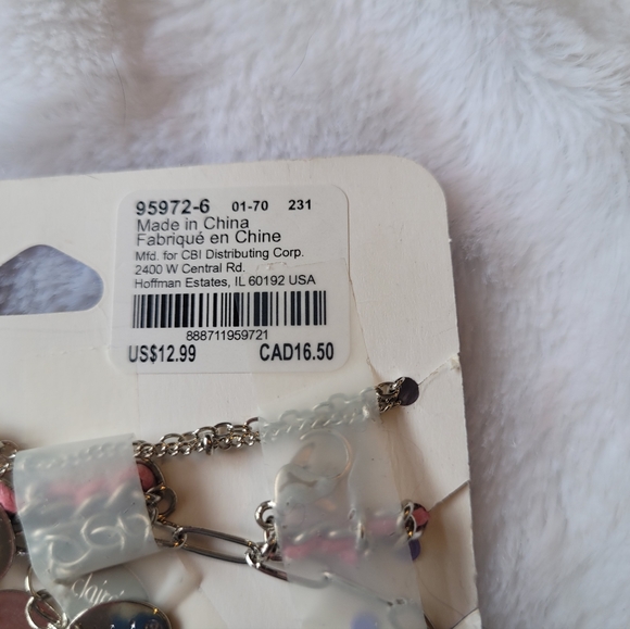 CLAIRE'S Bundle: Lip Gloss, Friendship Bracelets and Rings - Picture 6 of 6